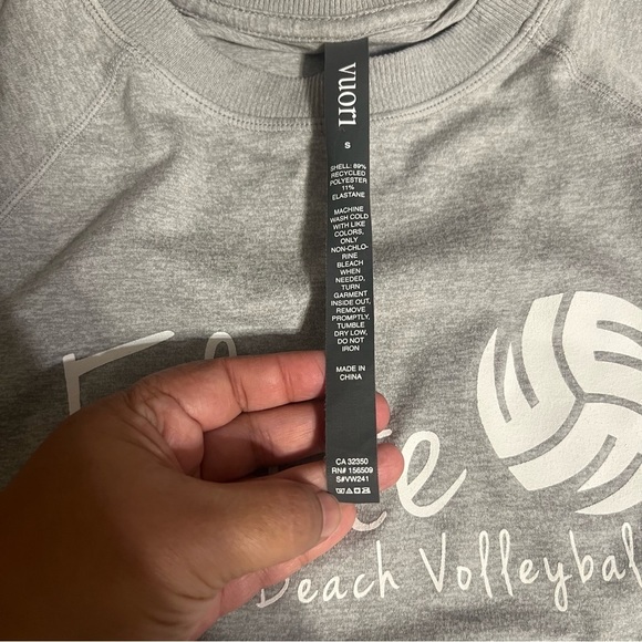 Vuori Long Sleeve Halo Crewneck in Gray with Elite Beach Volleyball Graphic Sz S - Picture 8 of 13
